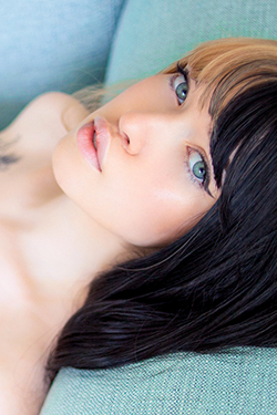 Unique Beauty Narumi